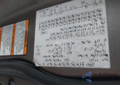 2002 Ford Explorer Limited z USA, uszkodzony, nr VIN 1FMDU75WX2UB21203